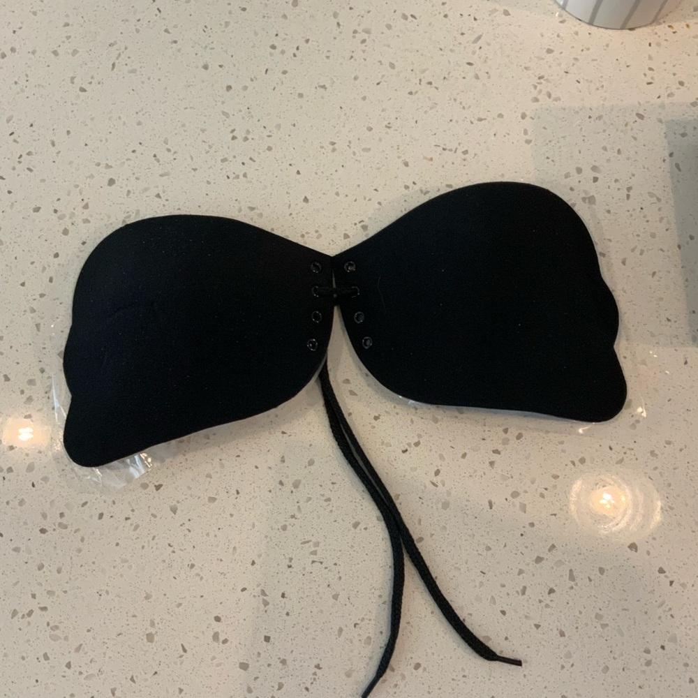 D Cup Black Strapless Stick On Bra